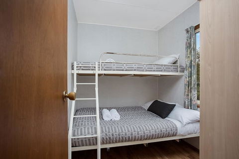 Lake Hamilton Motor Village And Caravan Park - Accommodation Sunshine Coast 2