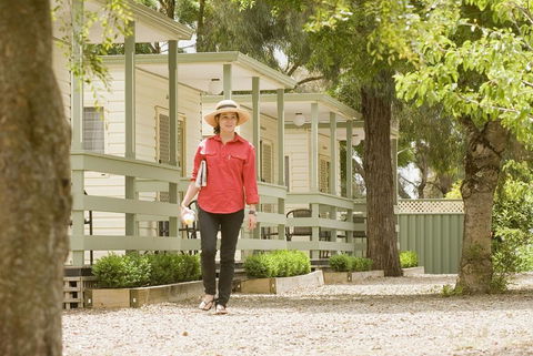 Lake Hamilton Motor Village And Caravan Park - Accommodation Sunshine Coast 0