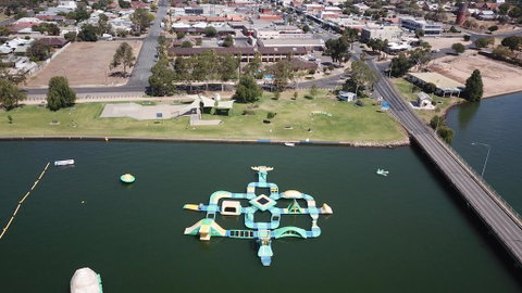Lakeview Motel - Accommodation Sunshine Coast 0