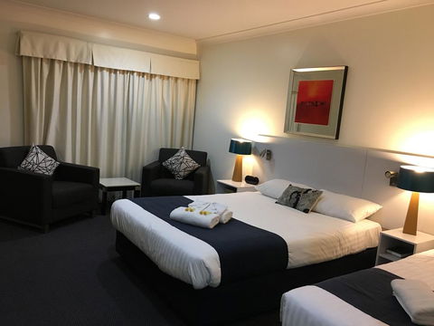 Lakeview Motor Inn - Accommodation Sunshine Coast 1