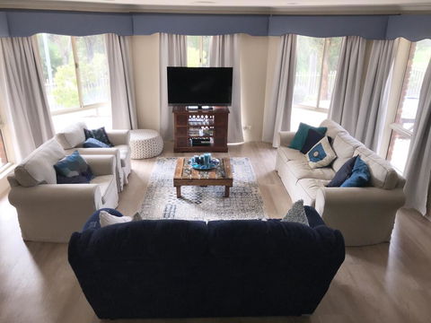 Large Family Home - Accommodation Sunshine Coast 0