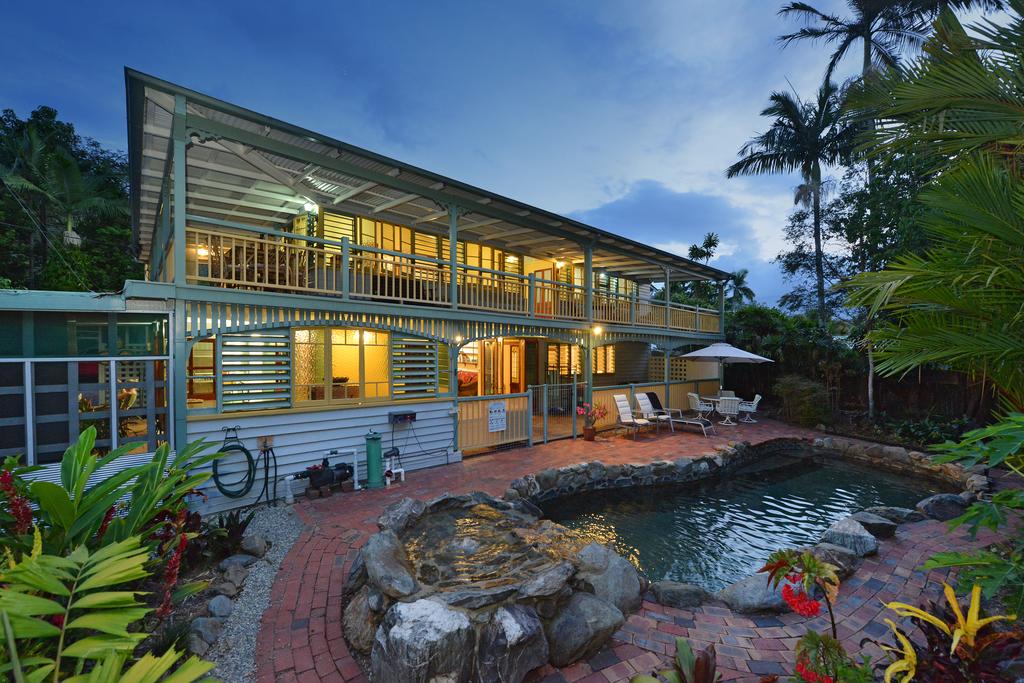 Stratford QLD Accommodation Sunshine Coast