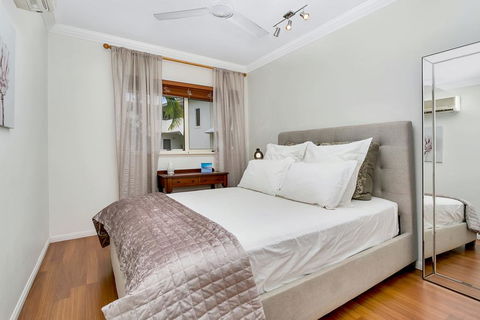 Lilyfield Apartments - Two Bedroom Apartment - Accommodation Sunshine Coast 2