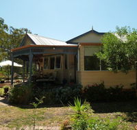 Lilys by the Lake - Raymond Island Accommodation - Accommodation Sunshine Coast