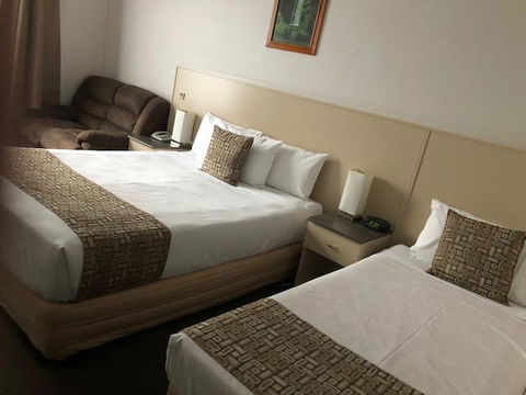 Lindy Lodge Motel - Accommodation Sunshine Coast 2