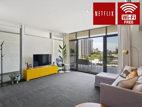 Luxe Furnished City Skyline Views - Accommodation Sunshine Coast 0