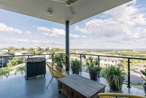 Luxury & Location - Sea Views With Modern Class ! - Accommodation Sunshine Coast 1