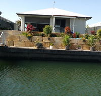 M  T's Waterfront Bed  Breakfast - Accommodation Sunshine Coast