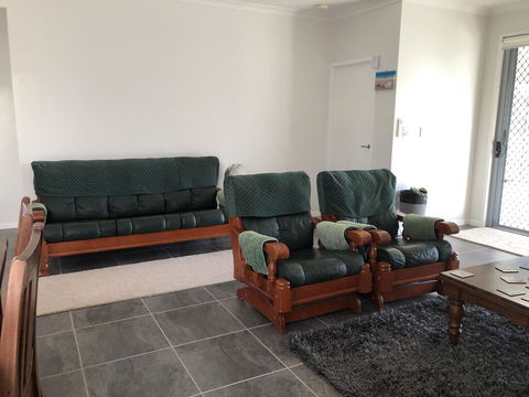 M & T's Waterfront Bed & Breakfast - Accommodation Sunshine Coast 2