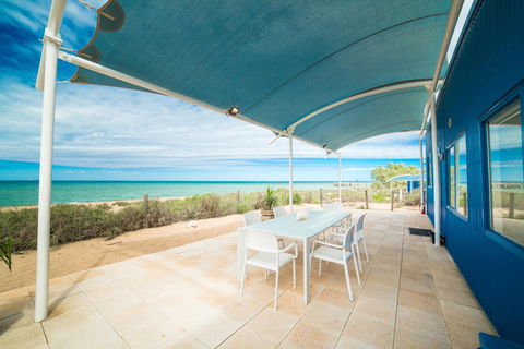 Mackerel Islands - Accommodation Sunshine Coast 0