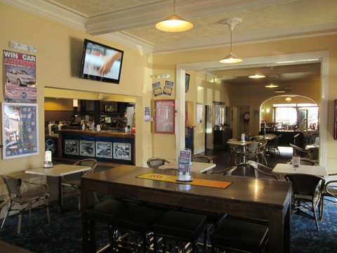 Maclean Hotel - Accommodation Sunshine Coast 3