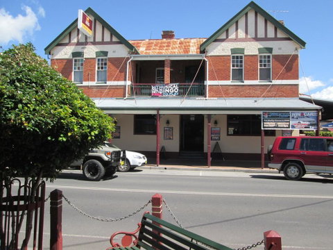 Maclean Hotel - Accommodation Sunshine Coast 0