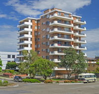 Macquarie Towers 17 1 Waugh Street - Accommodation Sunshine Coast
