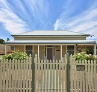 Maeville Cottage - Accommodation Sunshine Coast