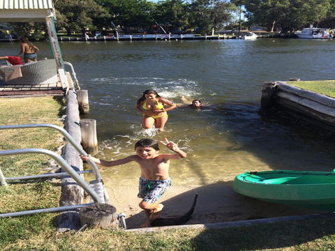 Mandurah Riverfront Holiday Rental - Accommodation Sunshine Coast 1