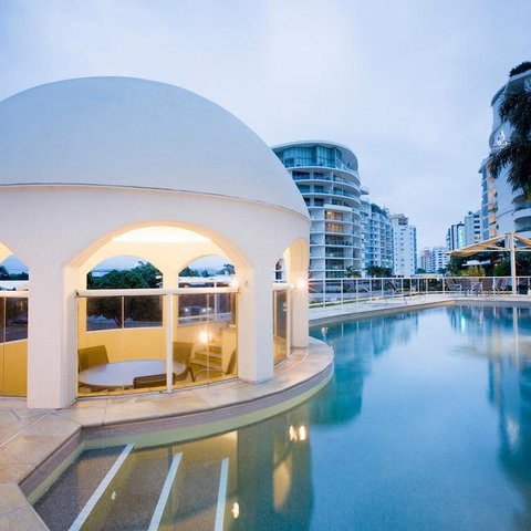 Mantra Zanzibar - Accommodation Sunshine Coast 2