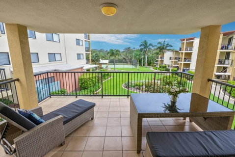 Marcoola Beachfront 3BR -Pool-100m To The Beach. - Accommodation Sunshine Coast 2