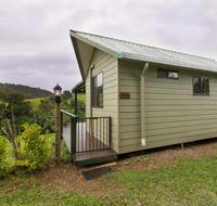 Mena Creek Flower House - Accommodation Sunshine Coast