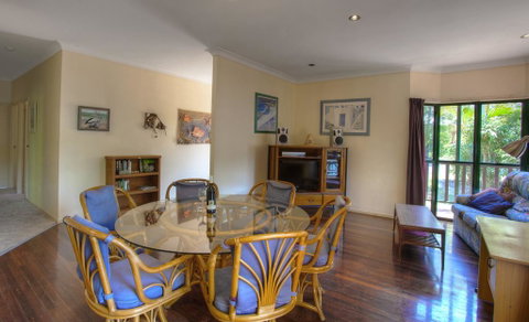 Merindah - Accommodation Sunshine Coast 0