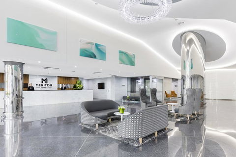 Meriton Suites Southport - Accommodation Sunshine Coast 1