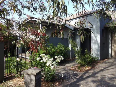 Mews On Frederick - Accommodation Sunshine Coast 0