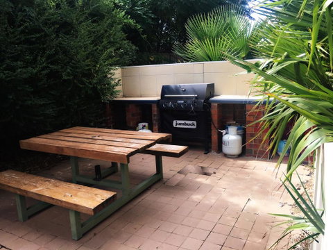 Moama Motel - Accommodation Sunshine Coast 2
