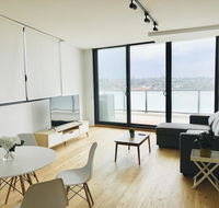 Modern Designer 2BR Apartment Near Airport  Beach - Accommodation Sunshine Coast