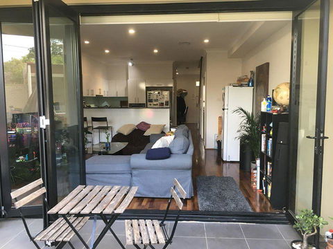 Modern House Close To Sydneys Vibrant Newtown Area - Accommodation Sunshine Coast 0