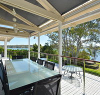 Morisset Bay Waterfront Views Lake House looking over Trinity Marina - Accommodation Sunshine Coast