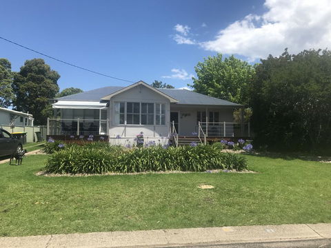 Moruya Holiday House - Accommodation Sunshine Coast 1