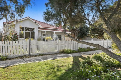 Munday Street Prime 17 - Accommodation Sunshine Coast 2