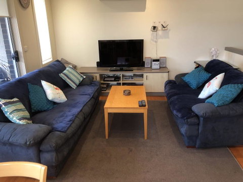 MURRAY GRANGE VILLA 4 - Accommodation Sunshine Coast 1