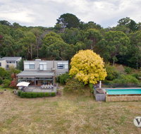 Myers Road Retreat Plus Guest House - Accommodation Sunshine Coast
