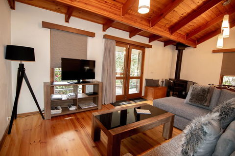 Mystic View Cottage - Accommodation Sunshine Coast 1