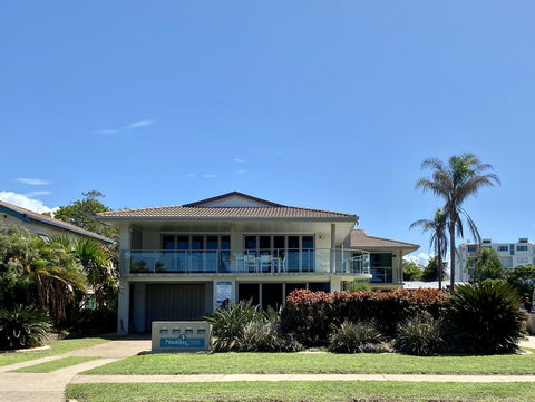 Nautilus Beachside Apartments - Accommodation Sunshine Coast 0