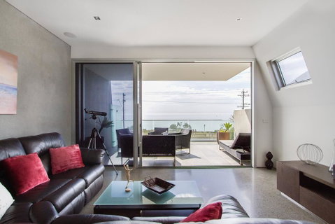 Nautilus Villa Luxury Retreat, Modern, Large Double Beachfront Townhouse, Water Views - Accommodation Sunshine Coast 2