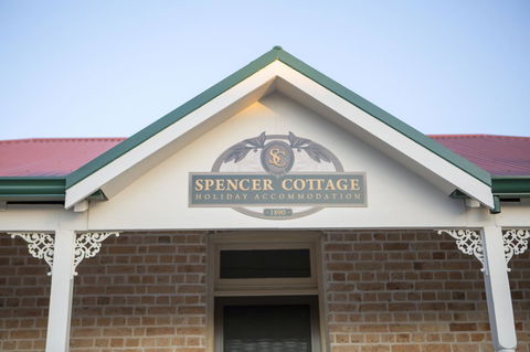 Spencer Cottage - Accommodation Sunshine Coast 0