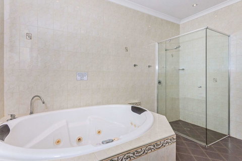 Quality Hotel Bayswater - Accommodation Sunshine Coast 20