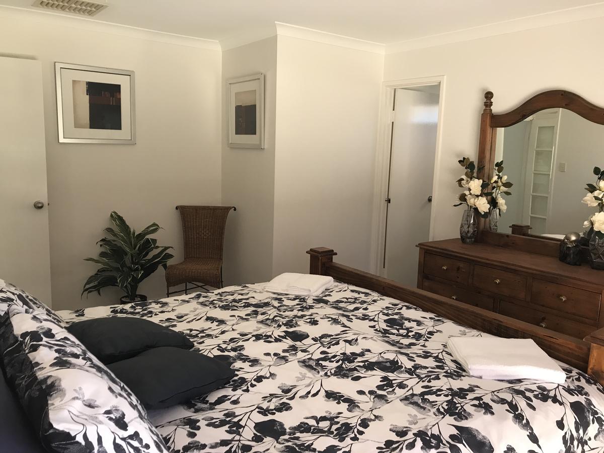 Edgewater WA Accommodation Sunshine Coast