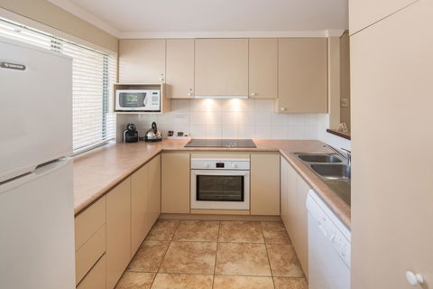 Bayshore Beachside Resort - Accommodation Sunshine Coast 19