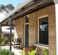 Hotham Ridge Winery and Cottages - Accommodation Sunshine Coast