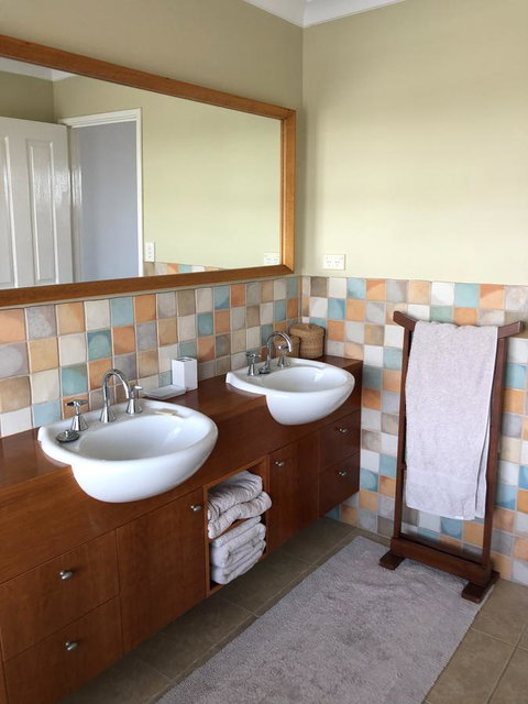 Mullaloo Beachfront Retreat - Accommodation Sunshine Coast 7