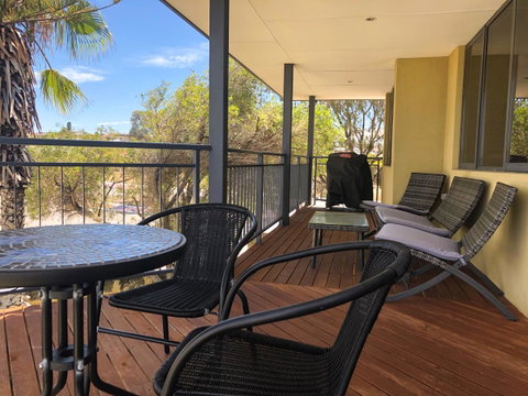 Mullaloo Beachfront Retreat - Accommodation Sunshine Coast 11