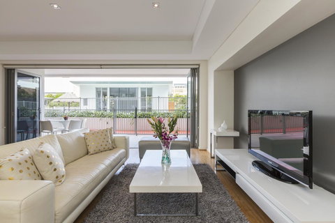 Gallery Serviced Apartments - Accommodation Sunshine Coast 18
