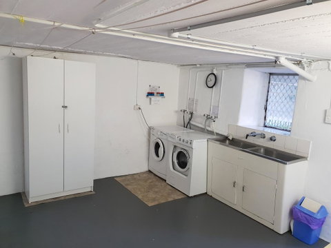 Stirling Apartments - Studio 1 - Accommodation Sunshine Coast 9
