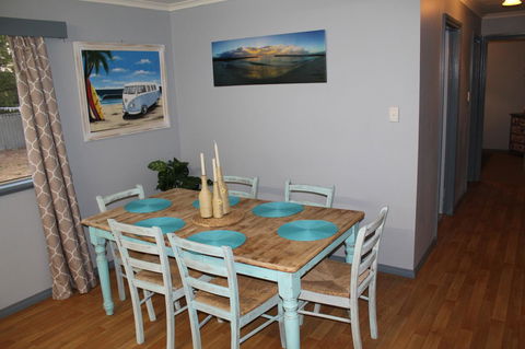 Jbay Beach Shack - Accommodation Sunshine Coast 11
