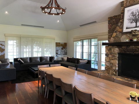 Caves Road Guest Houses - Accommodation Sunshine Coast 12