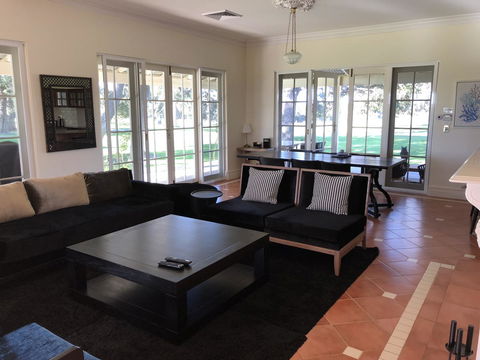 Caves Road Guest Houses - Accommodation Sunshine Coast 0