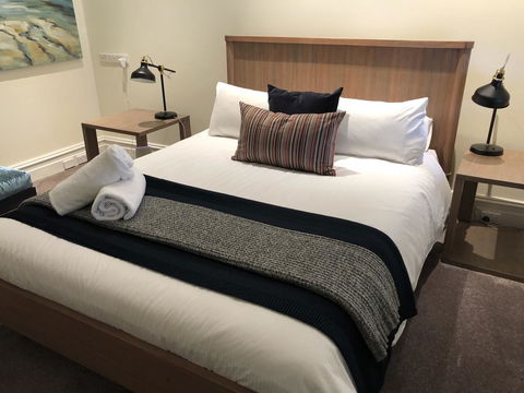 Caves Road Guest Houses - Accommodation Sunshine Coast 6