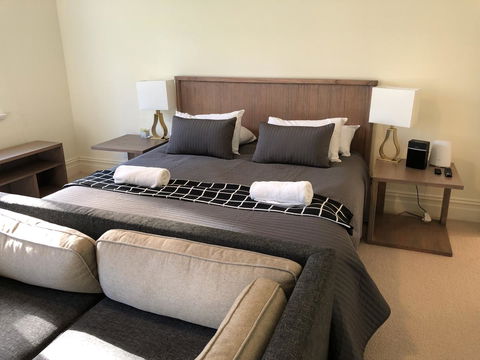 Caves Road Guest Houses - Accommodation Sunshine Coast 10